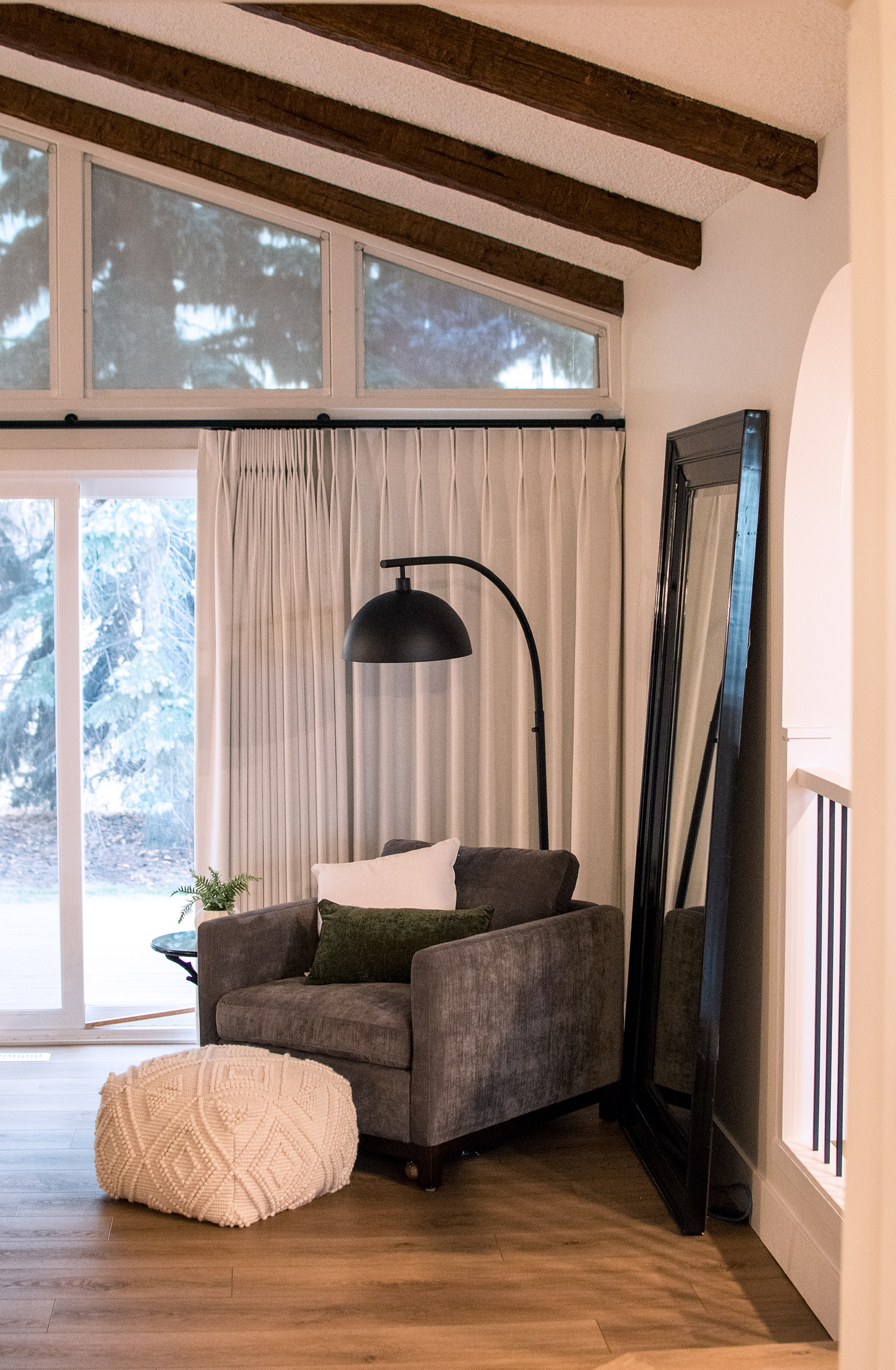 F347423E-9593-44D8-B60C-9FC554A0D9E5_1_102_o